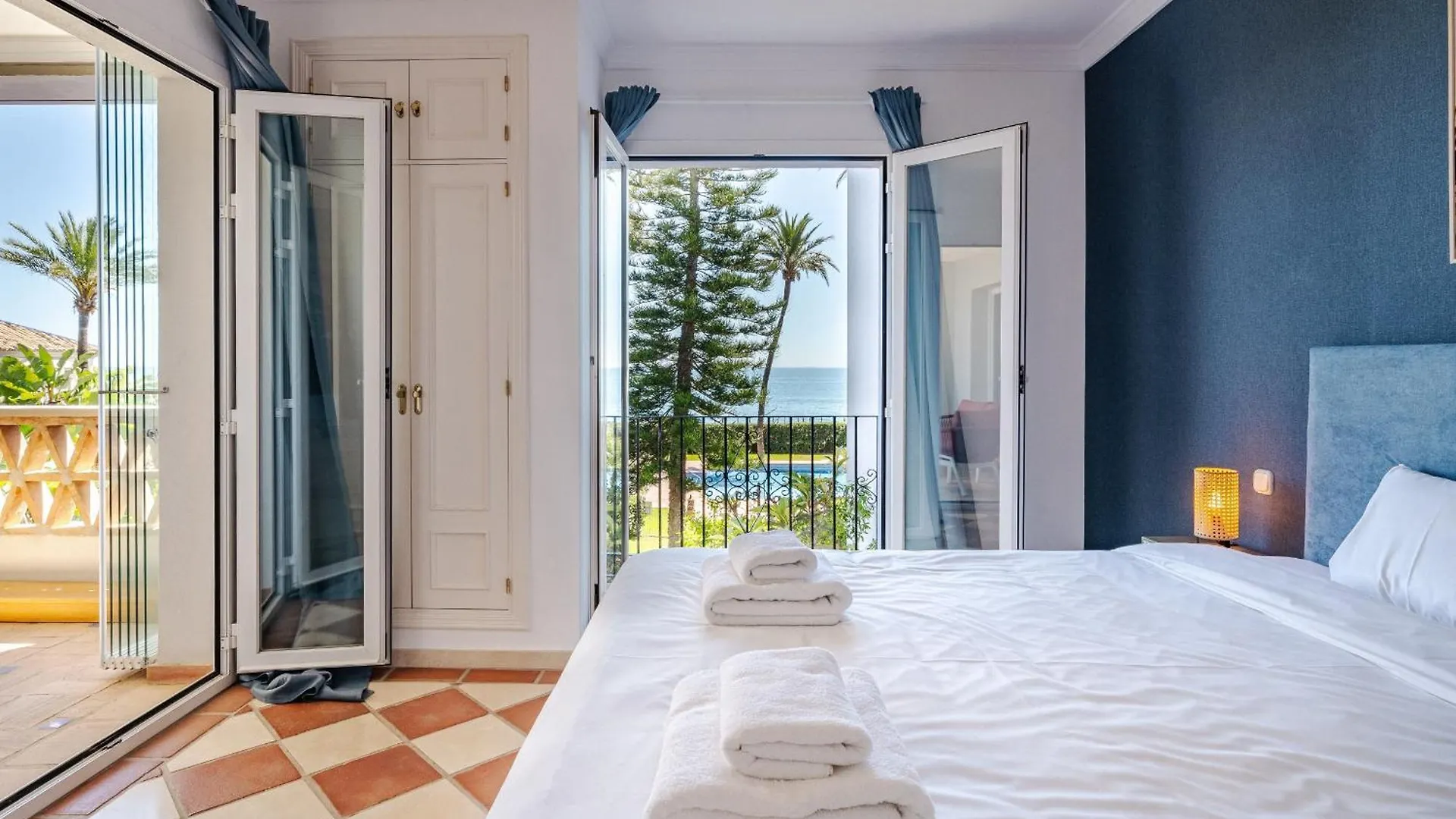 32 Luxury Apartment In Casares, Andalucia Sea View 0*, Casares